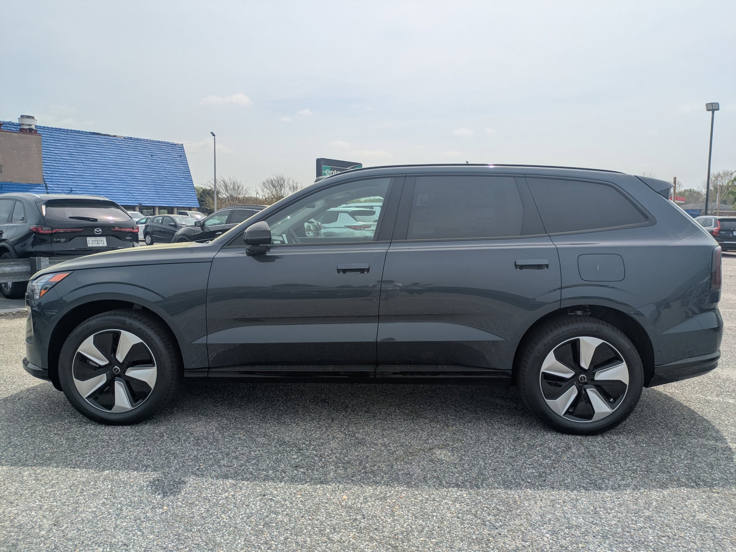 Used 2025 Volvo EX90 Plus with VIN 7JDEV3VK4SG011104 for sale in Virginia Beach, VA