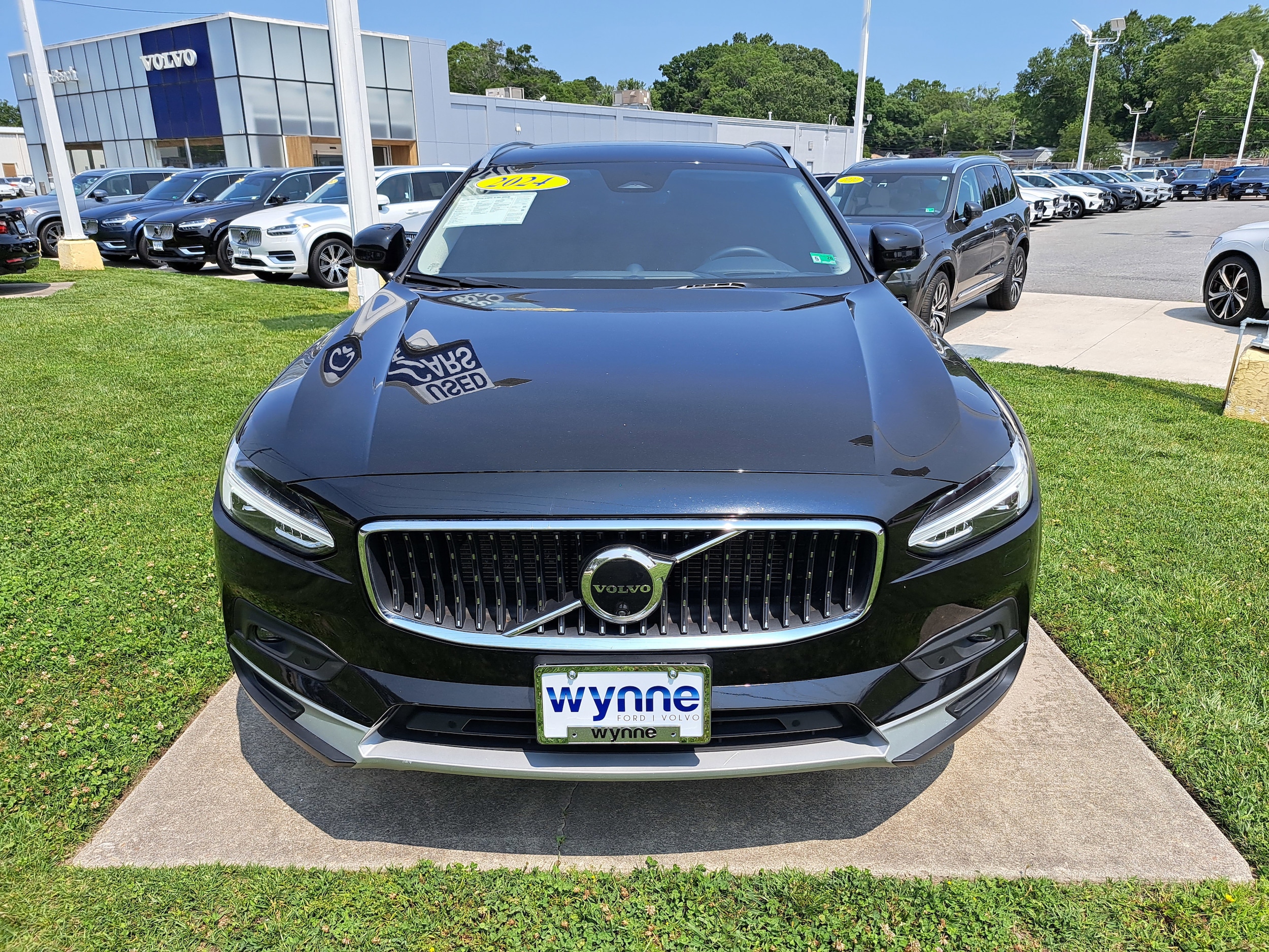 Certified 2024 Volvo V90 Cross Country Ultimate with VIN YV4062NB5R1191150 for sale in Virginia Beach, VA