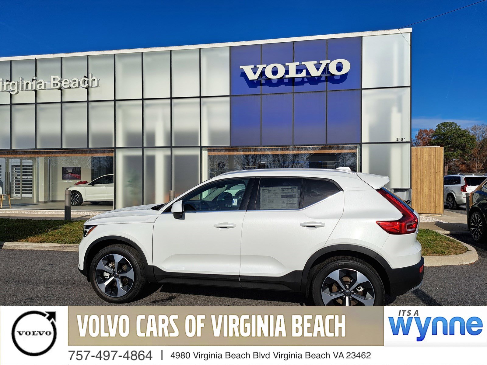 2025 Volvo XC40