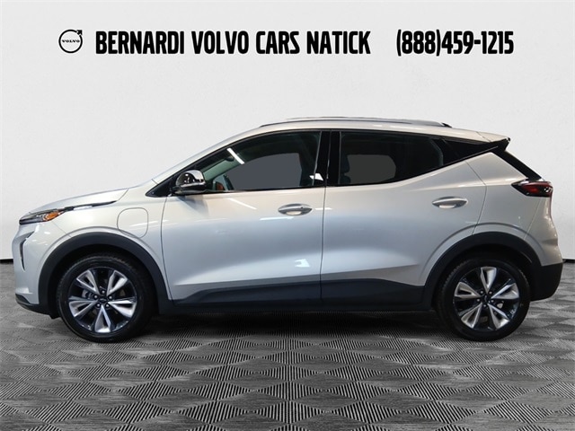 Used 2022 Chevrolet Bolt EUV LT with VIN 1G1FY6S09N4133898 for sale in Natick, MA
