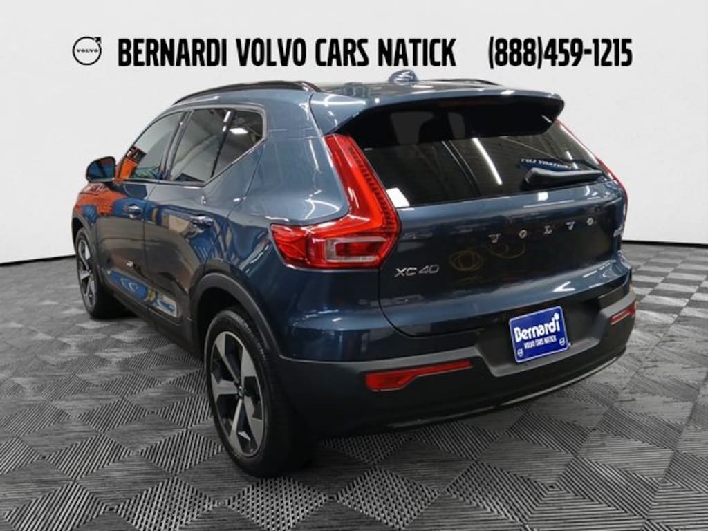 Certified 2026 Volvo XC40 B5 Core SUV