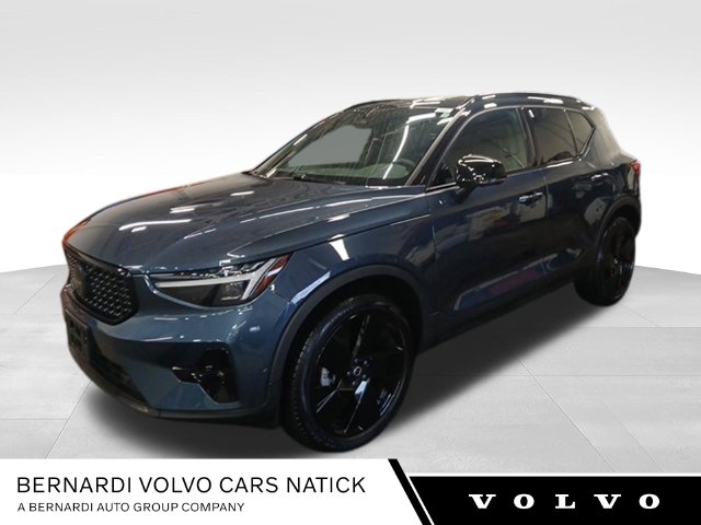 New 2026 Volvo XC40 B5 Ultra Black Edition SUV