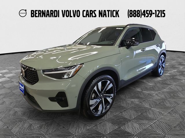 2023 Volvo XC40 Plus