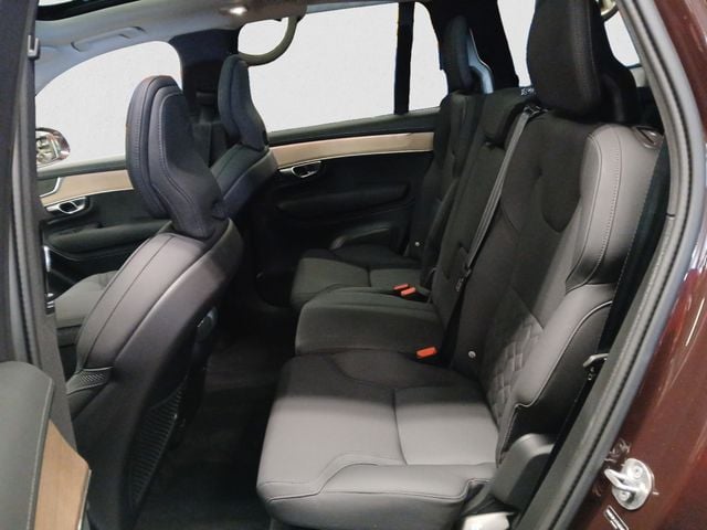 2026 Volvo XC90 Core - Photo 10
