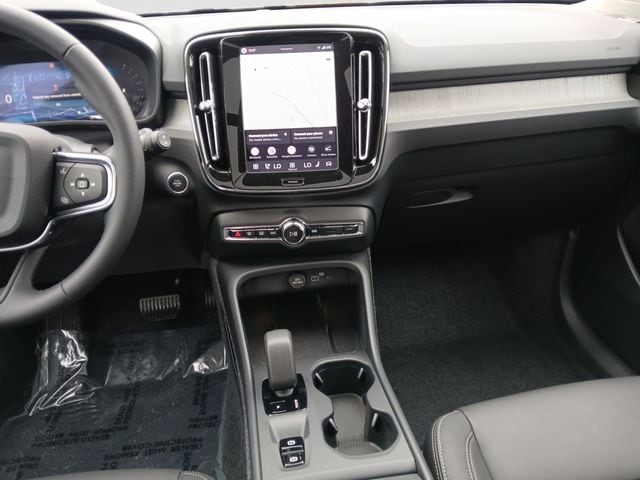 2026 Volvo XC40 Core - Photo 14