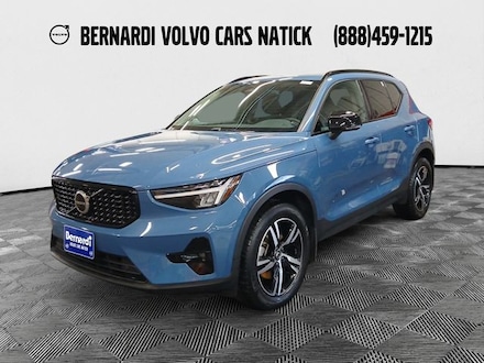 Used 2023 Volvo XC40 B5 Plus Dark Theme SUV for Sale in Natick, MA