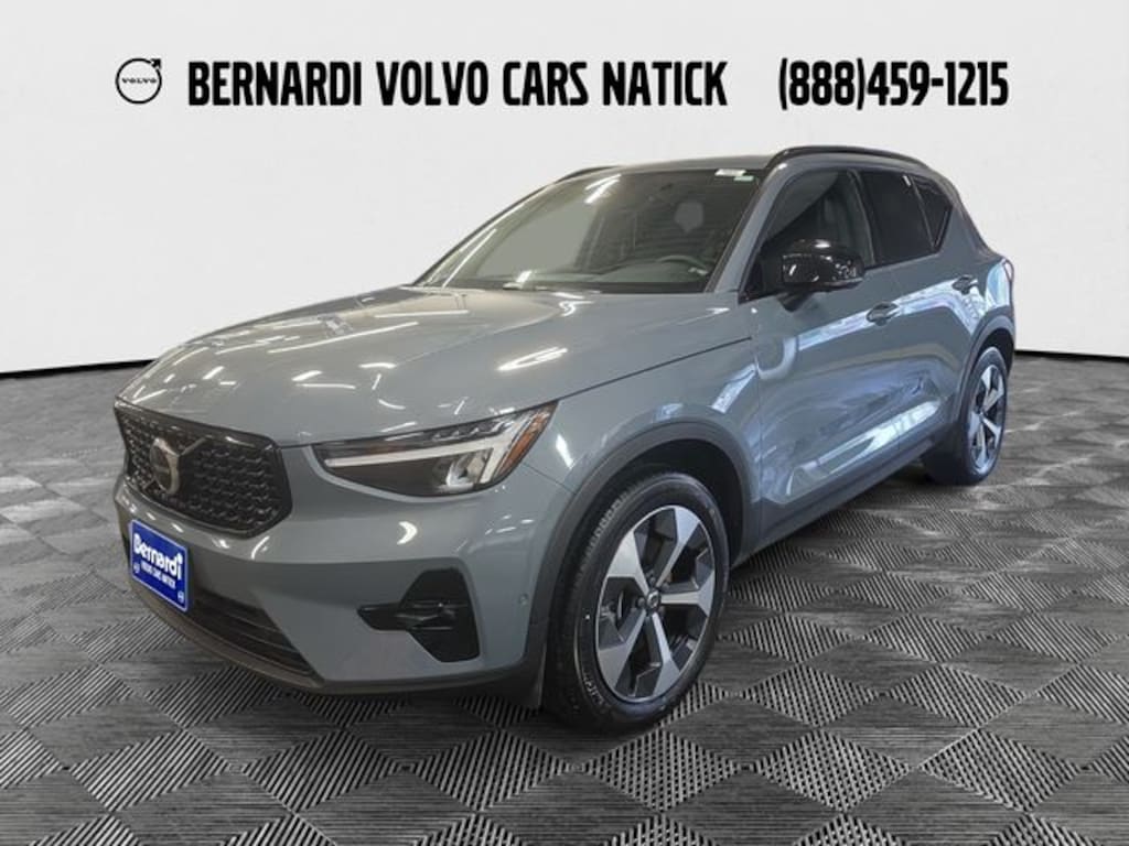 Certified 2023 Volvo XC40 B5 Plus Dark Theme SUV