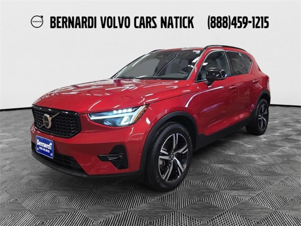 Certified 2023 Volvo XC40 B5 Plus Dark Theme SUV