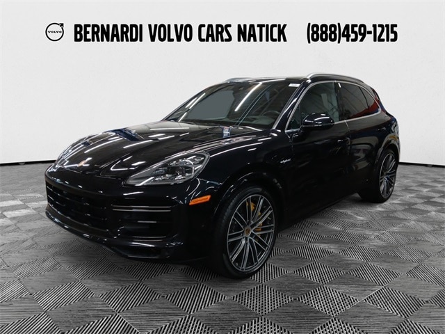 2021 Porsche Cayenne Turbo S E-Hybrid's photo