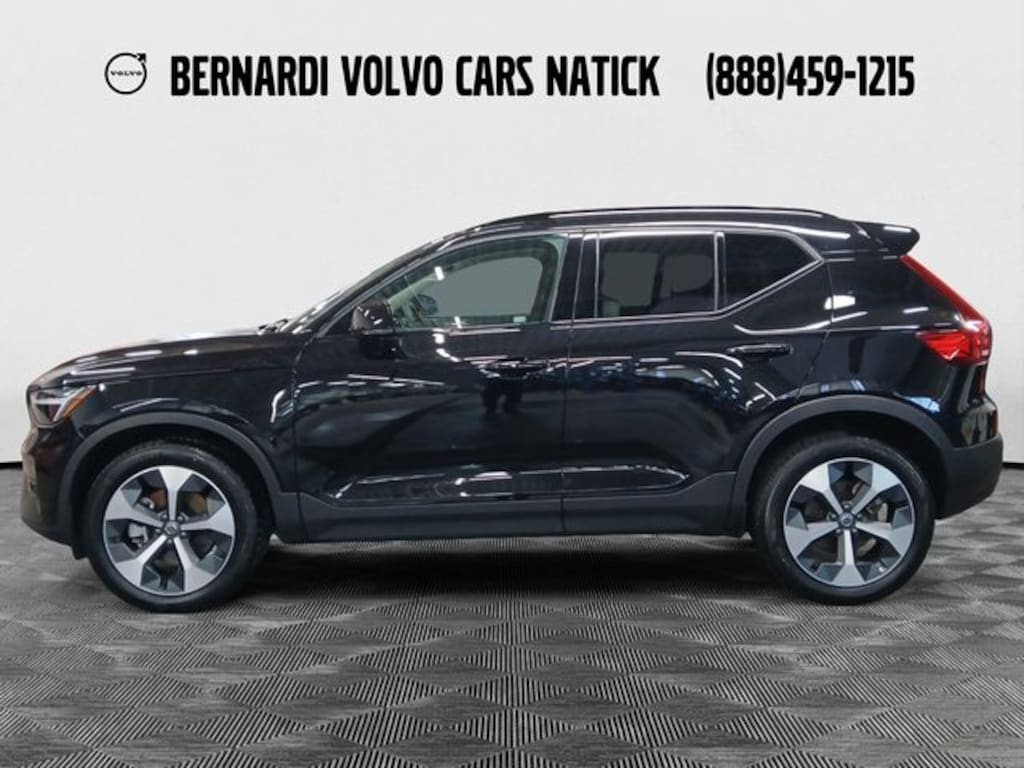 Certified 2025 Volvo XC40 B5 Plus Dark Theme SUV