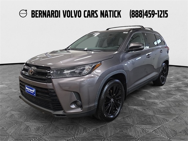 2019 Toyota Highlander SE