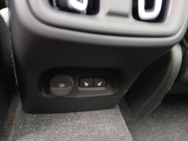 2026 Volvo XC40 Core - Photo 34