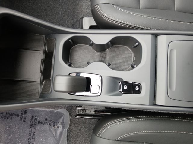 2026 Volvo XC40 Core - Photo 15
