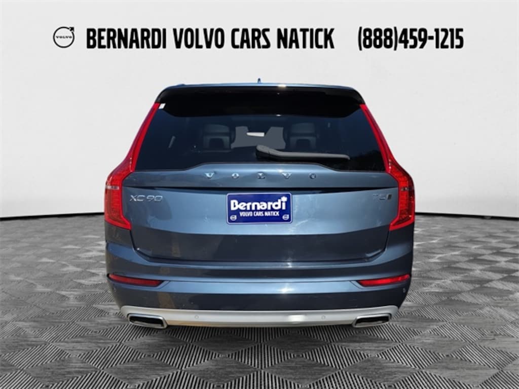 Used 2020 Volvo XC90 T5 Momentum SUV