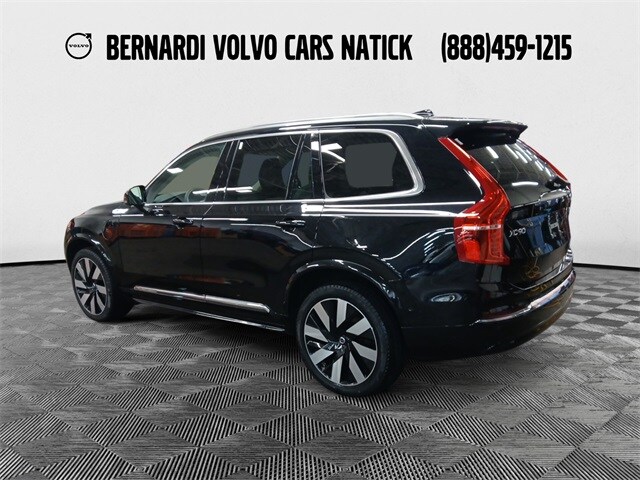 2024 Volvo XC90 Recharge T8 Plus photo 3