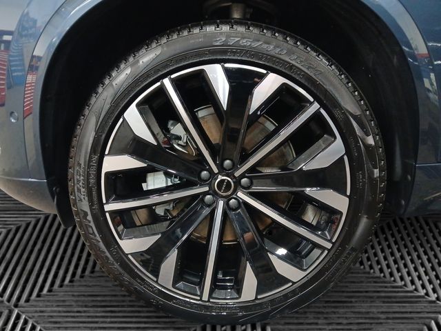 2026 Volvo XC90 Plus - Photo 20