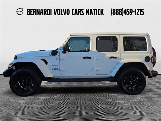 2023 Jeep Wrangler Sahara 4xe photo 2