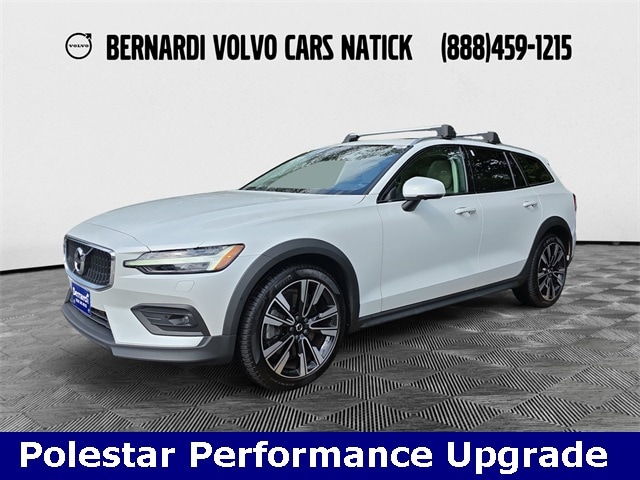 2022 Volvo V60 Cross Country T5