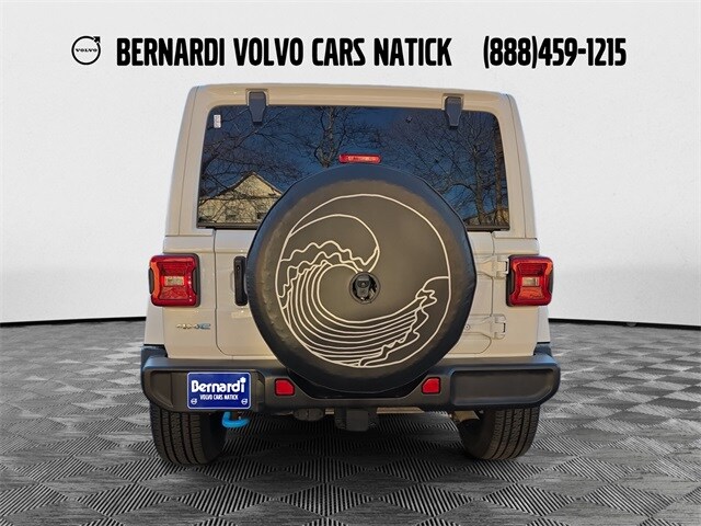 2023 Jeep Wrangler Sahara 4xe photo 4