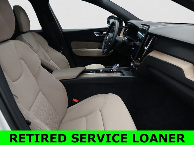2026 Volvo XC60 Plus - Photo 12