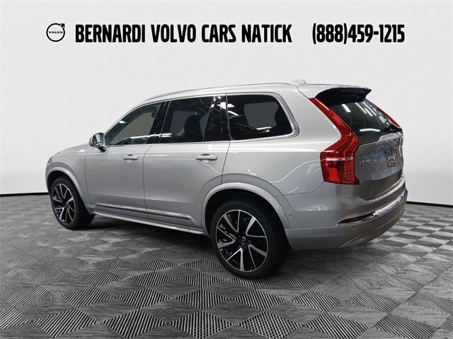 2024 Volvo XC90 Plus photo 3