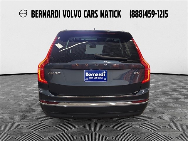 2023 Volvo XC90 Plus photo 4