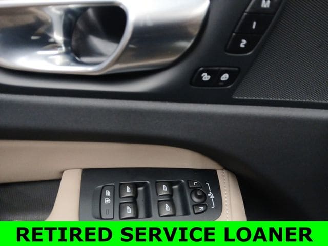 2026 Volvo XC60 Plus - Photo 29