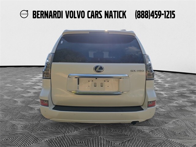 2020 Lexus GX 460 photo 3