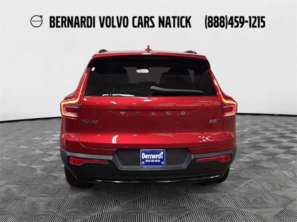 Certified 2023 Volvo XC40 B5 Plus Dark Theme SUV