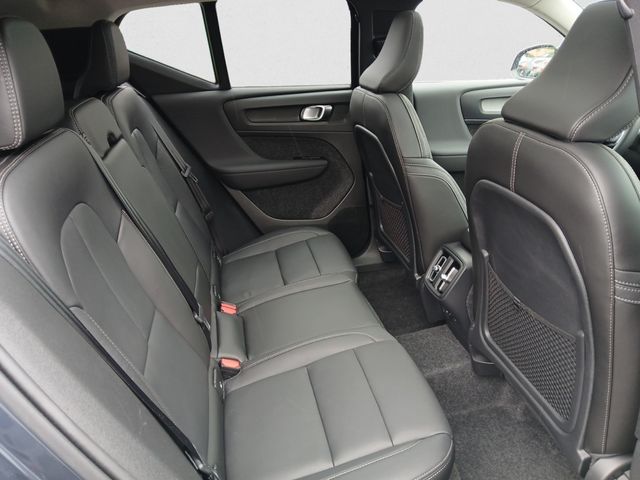 2026 Volvo XC40 Core - Photo 11