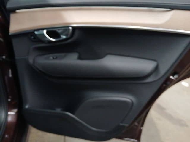 2026 Volvo XC90 Core - Photo 28