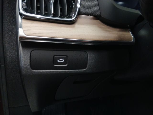 2026 Volvo XC90 Core - Photo 31
