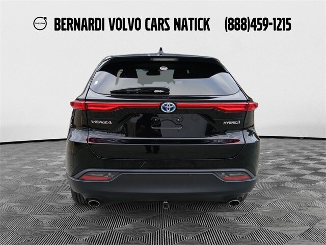 2022 Toyota Venza LE photo 4