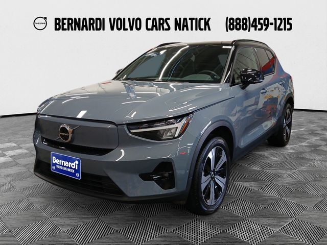 2023 Volvo XC40 Plus