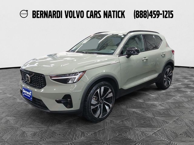 2024 Volvo XC40