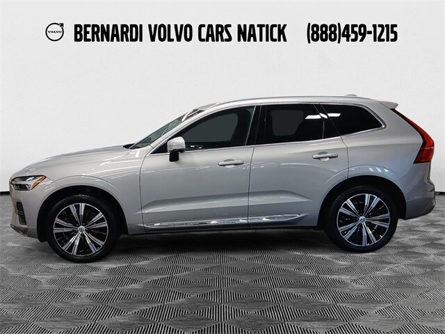 2022 Volvo XC60 Inscription photo 2