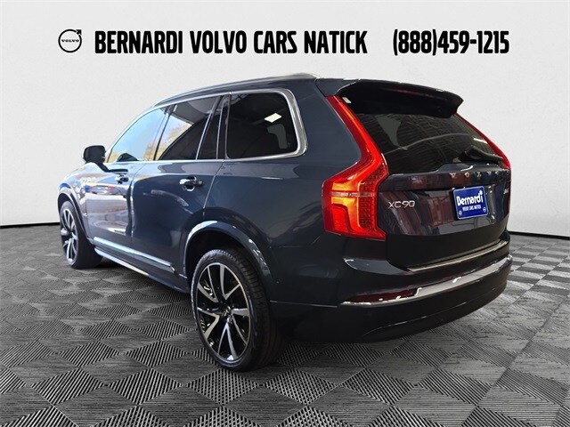 2023 Volvo XC90 Plus photo 3