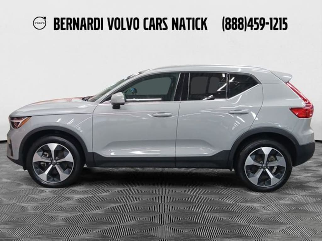 Certified 2024 Volvo XC40 B5 Plus Bright Theme SUV