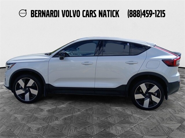 2023 Volvo C40 Recharge Ultimate photo 2