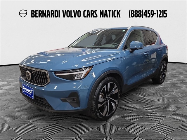 2023 Volvo XC40 Plus's photo