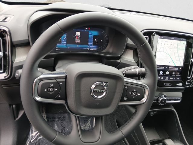 2026 Volvo XC40 Core - Photo 16