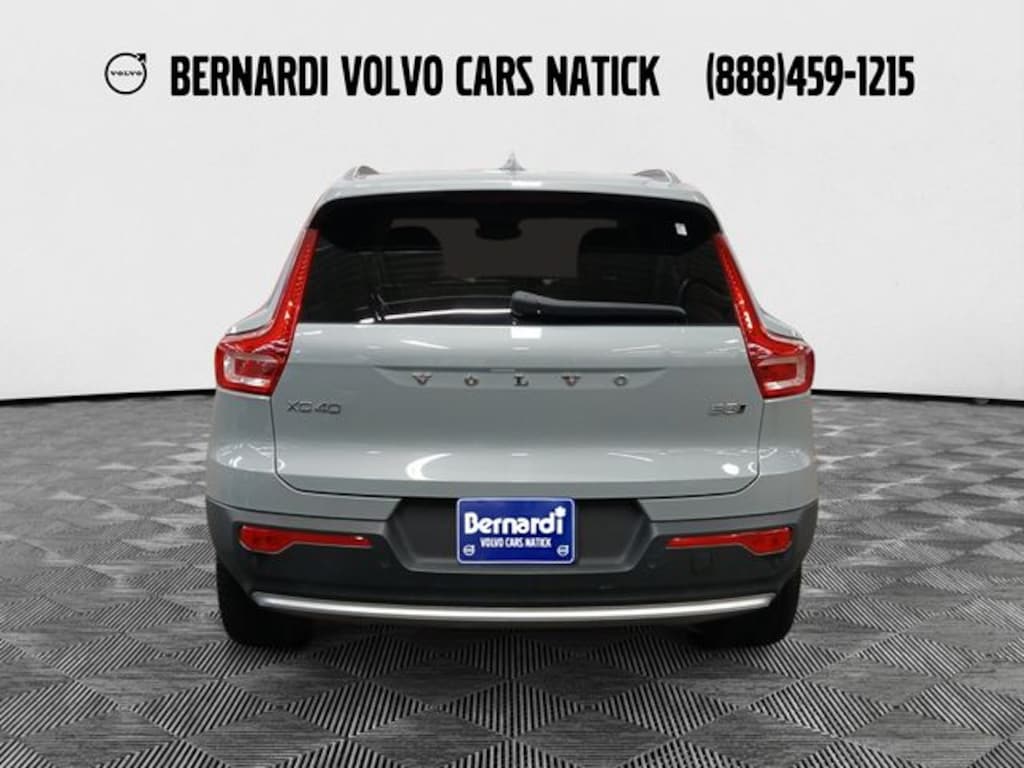 Certified 2024 Volvo XC40 B5 Plus Bright Theme SUV