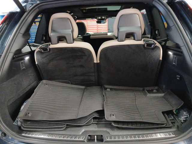 2026 Volvo XC90 Plus - Photo 23