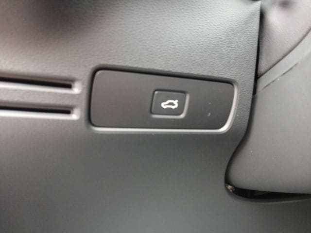 2026 Volvo XC40 Core - Photo 31