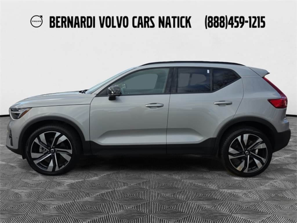 Used 2023 Volvo XC40 Ultimate SUV