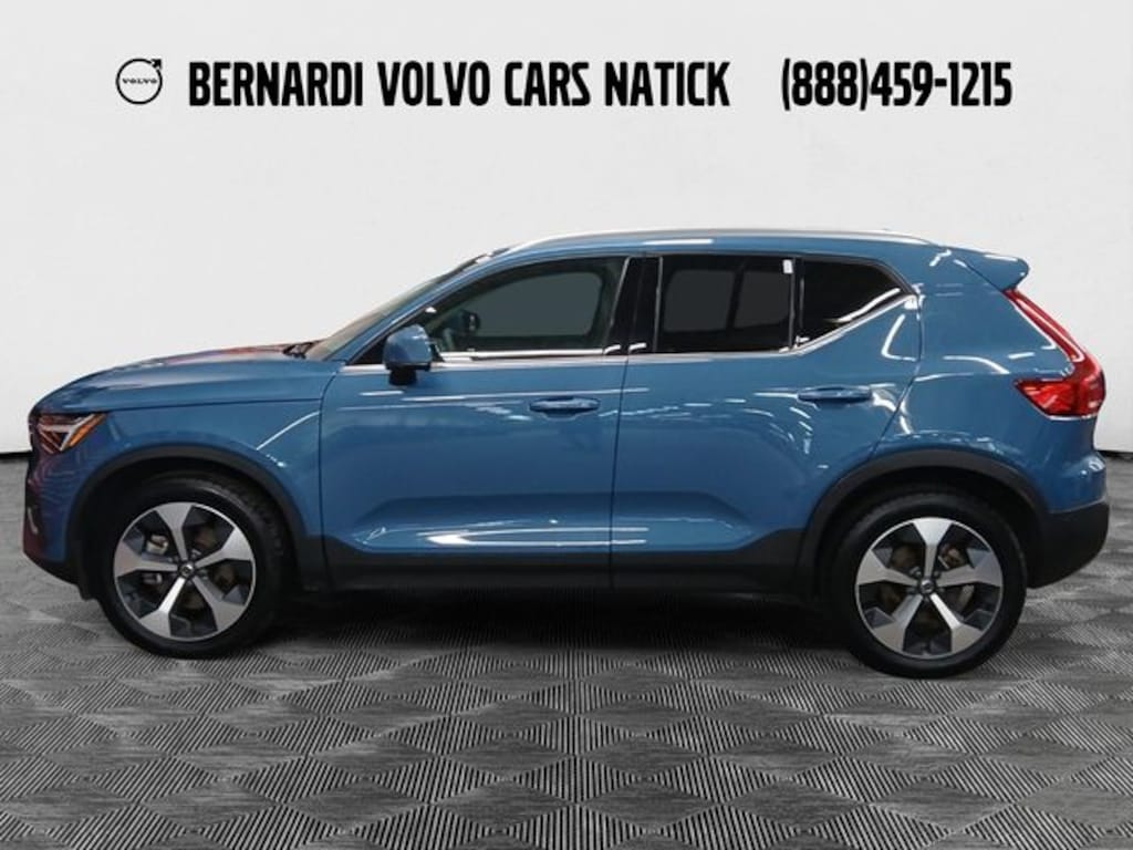 Certified 2023 Volvo XC40 B5 Plus Bright Theme SUV