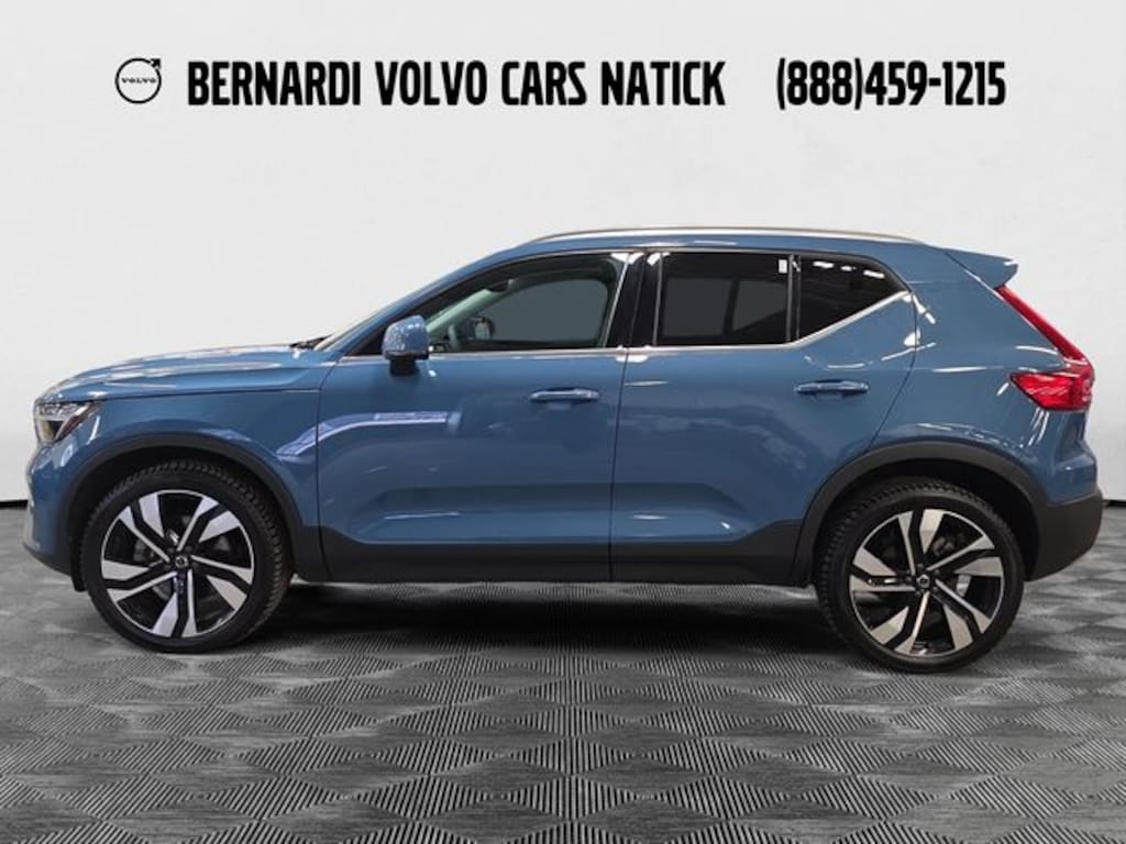 Certified 2023 Volvo XC40 B5 Plus Bright Theme SUV