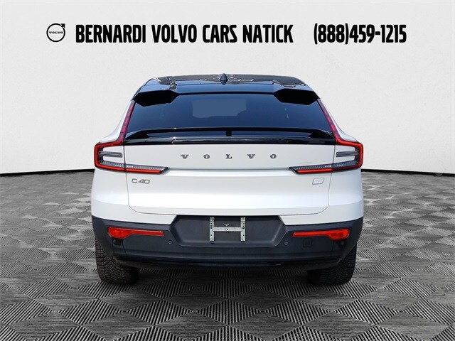 2022 Volvo C40 Recharge Ultimate photo 3