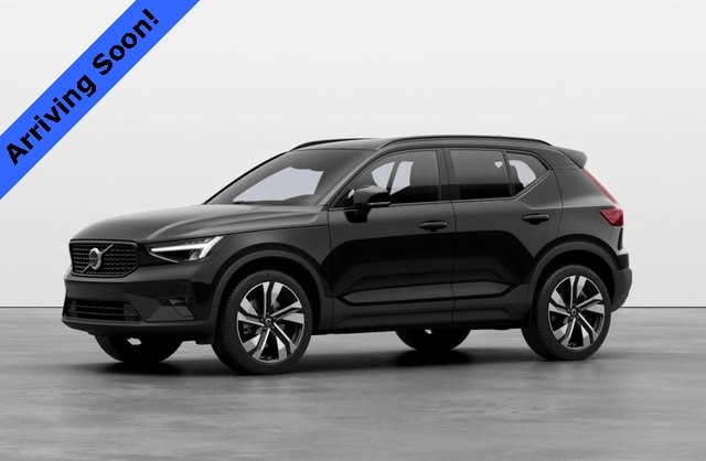 2024 Volvo XC40 Plus's photo