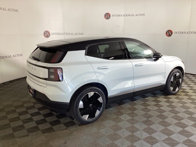 2025 Volvo EX30 Plus photo 4